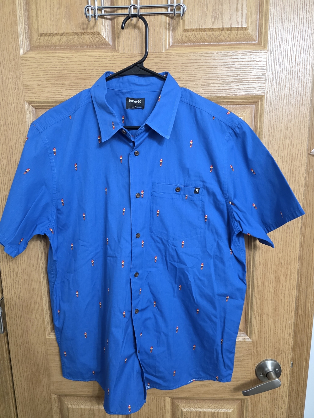 Hurley Blue Short-Sleeve Button-Down Shirt with Tiny Parrots